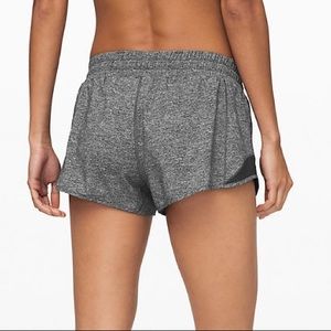 Lulu lemon hotty hot short 2.5” (heathered black)